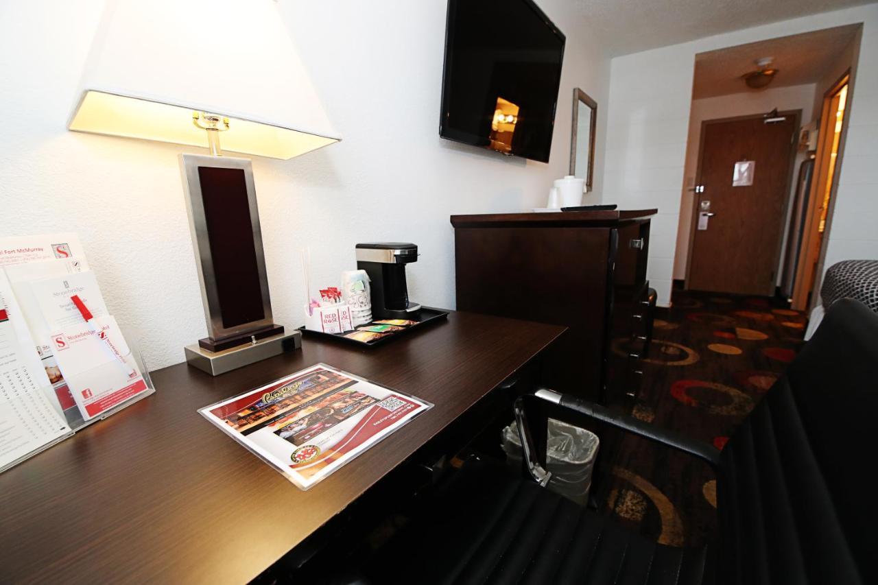 Stonebridge Hotel Fort Mcmurray Exteriör bild