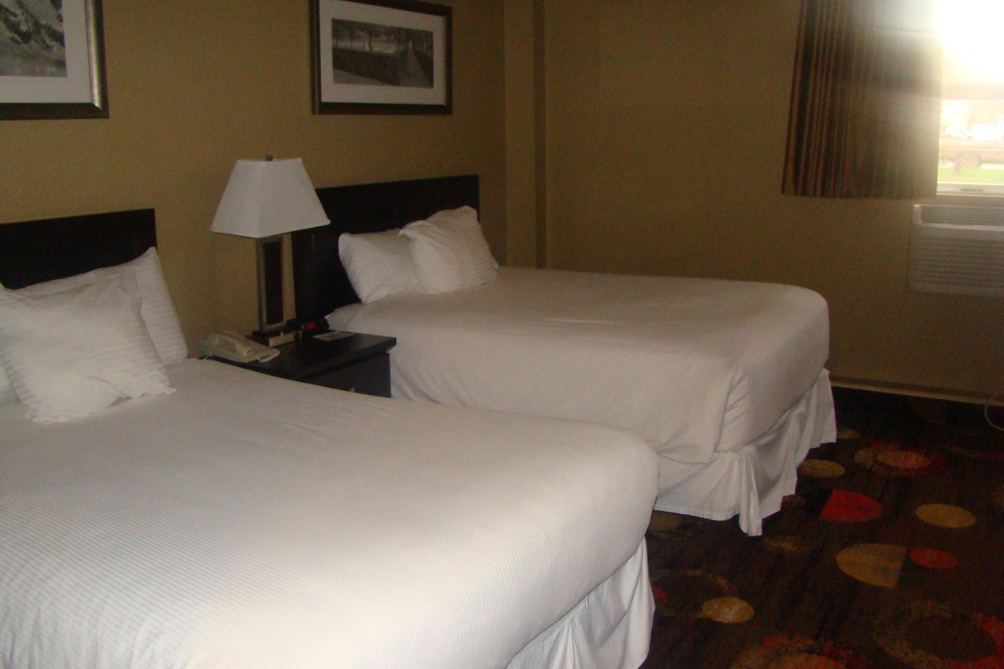 Stonebridge Hotel Fort Mcmurray Exteriör bild