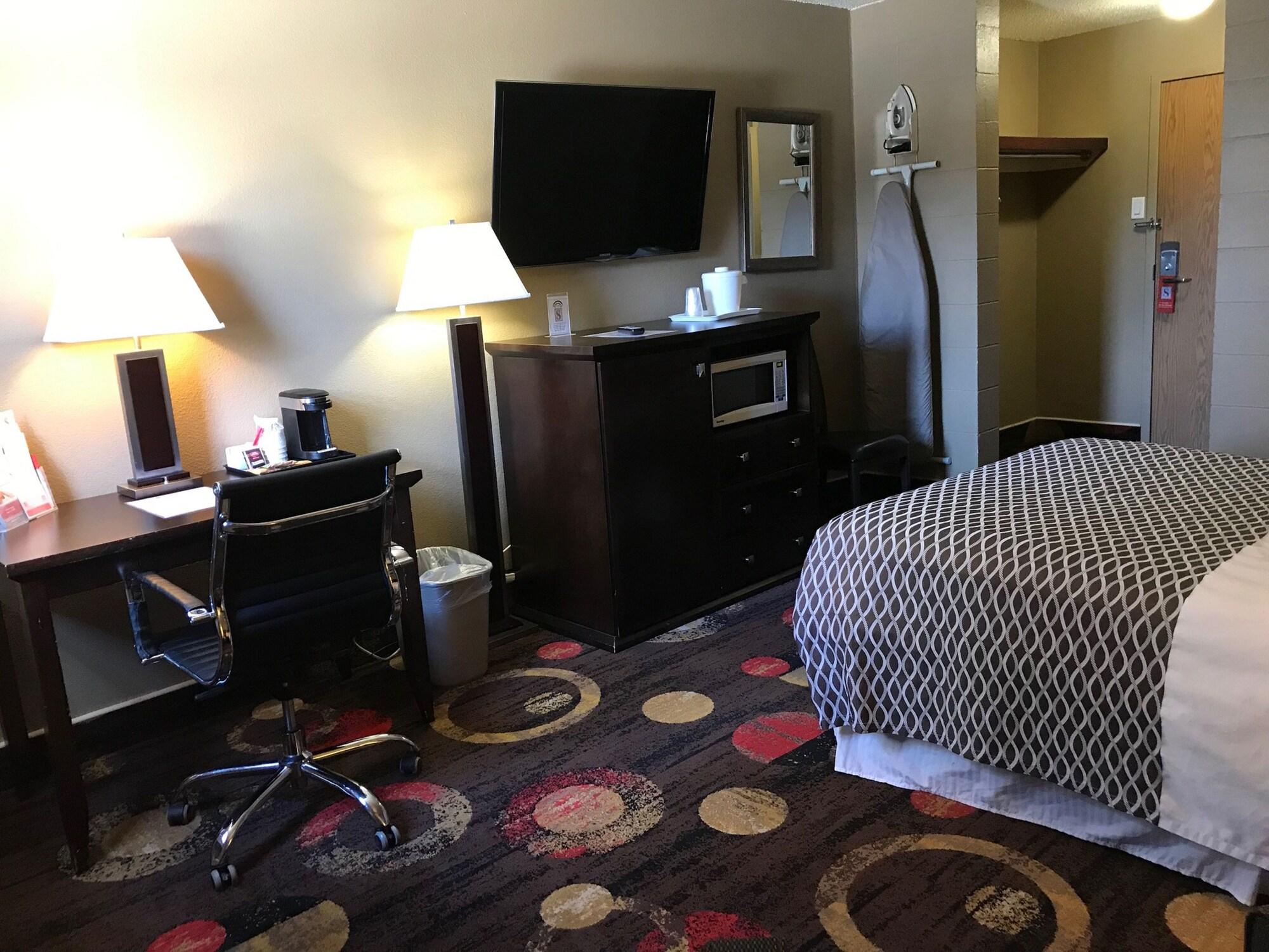 Stonebridge Hotel Fort Mcmurray Exteriör bild