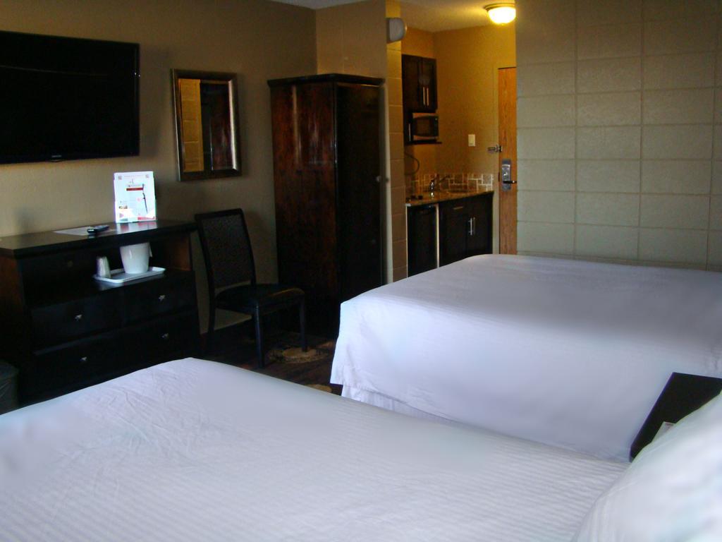 Stonebridge Hotel Fort Mcmurray Exteriör bild
