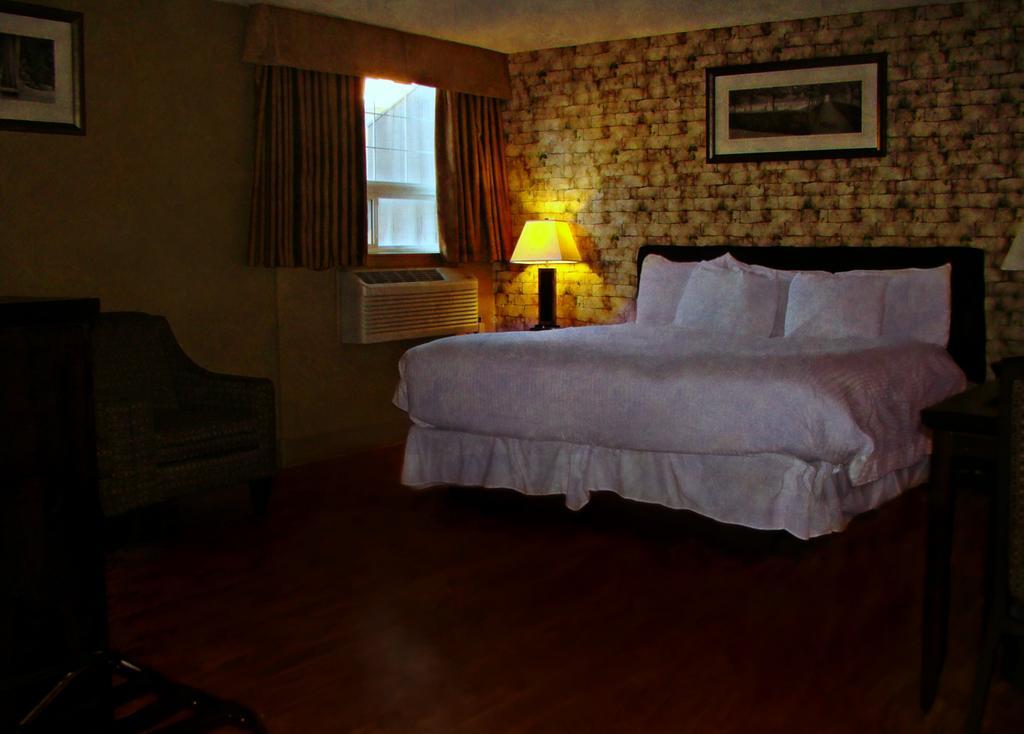 Stonebridge Hotel Fort Mcmurray Exteriör bild