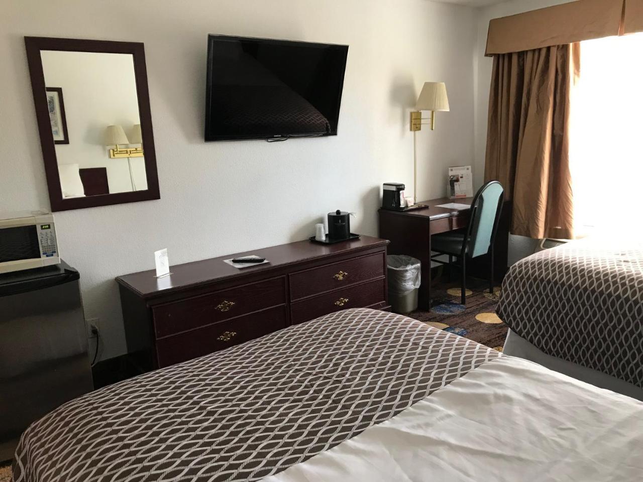 Stonebridge Hotel Fort Mcmurray Exteriör bild
